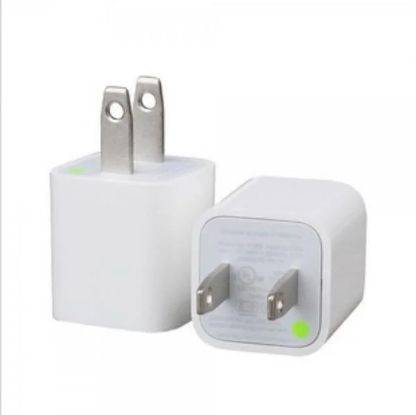 A Good quality wholesale factory direct iphone wall chargers 5V 1A with IC protection